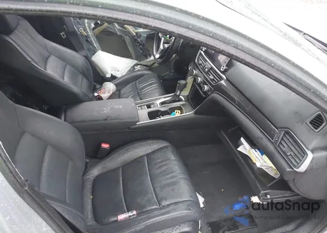 2022 Honda Accord Sport Special Edition z USA, uszkodzony, nr VIN 1HGCV1F47NA006332